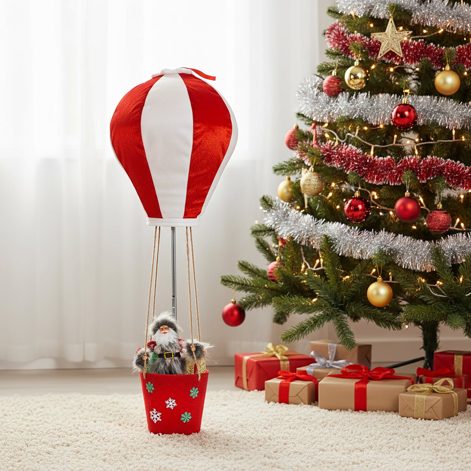 VESTIAMO CASA GRAN NATALE - Decorazione Natalizia Mongolfiera con Babbo Natale h80 cm